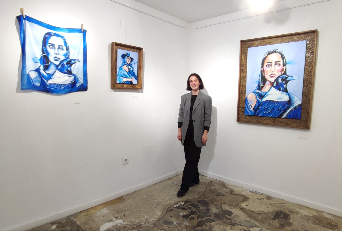 opening art exhibition moça sem pranto by marita at apaixonarte gallery